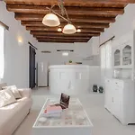 Amma Mykonos * 卡拉法蒂斯